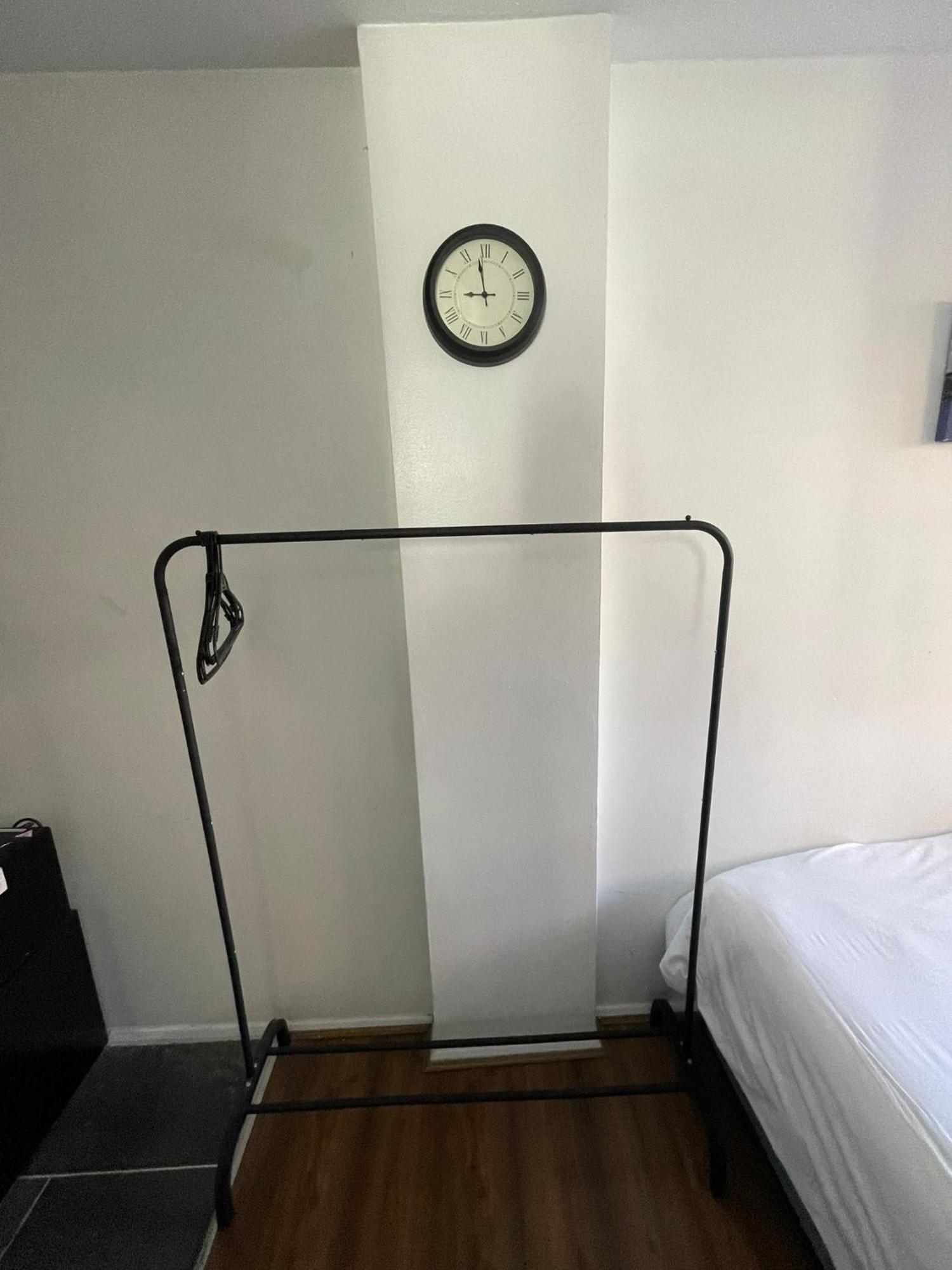 Fantastic Studio, Private Bathroom And Mini Kitchen. Thamesmead  Bagian luar foto
