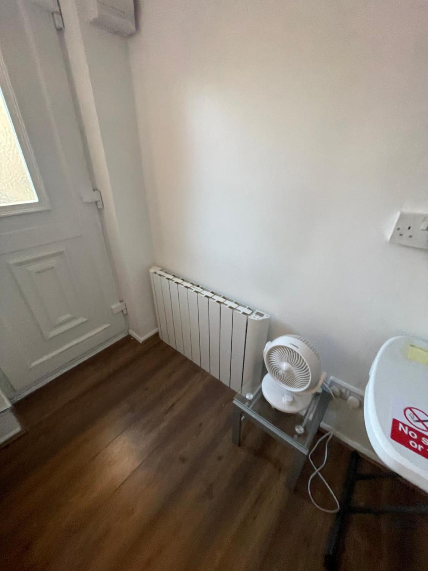 Fantastic Studio, Private Bathroom And Mini Kitchen. Thamesmead  Bagian luar foto